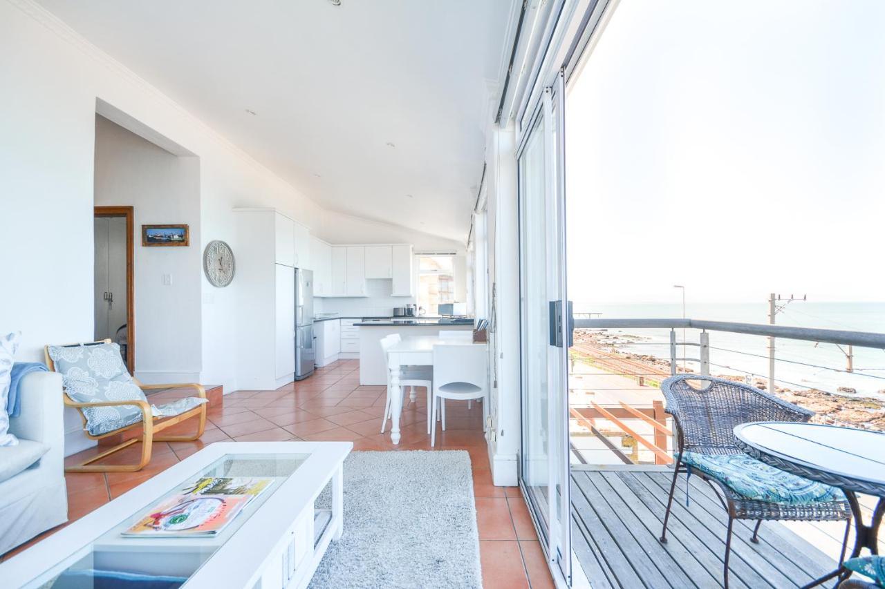 Appartamento Oceanfront Penthouse Muizenberg Esterno foto